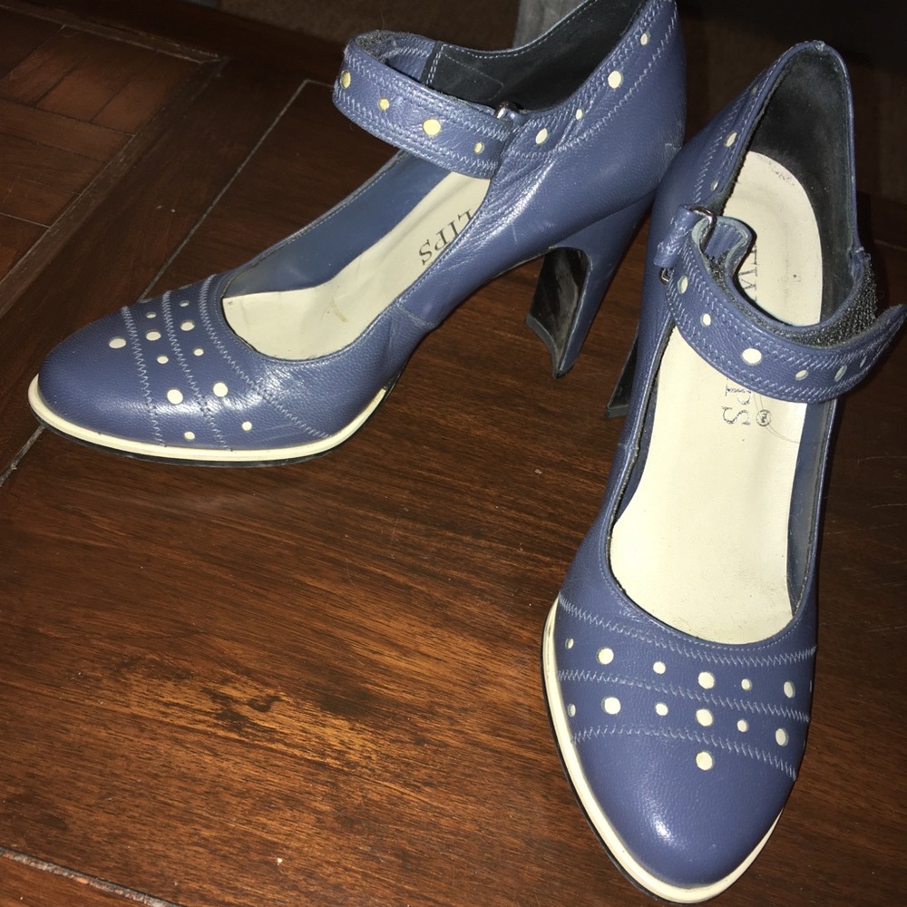 Two Lips Blue Heels